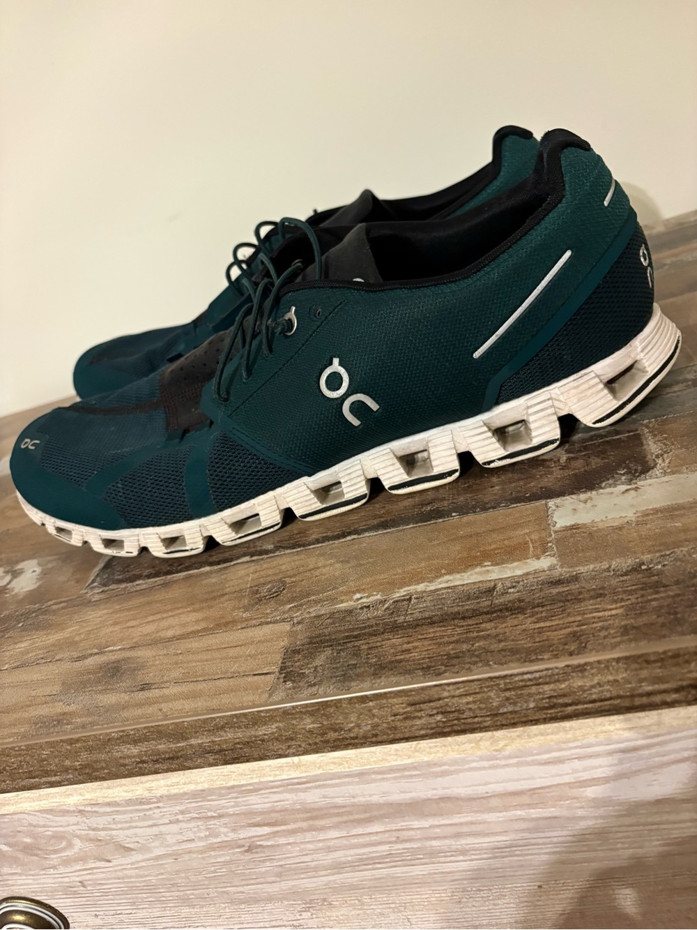 Men’s On Running Sneakers